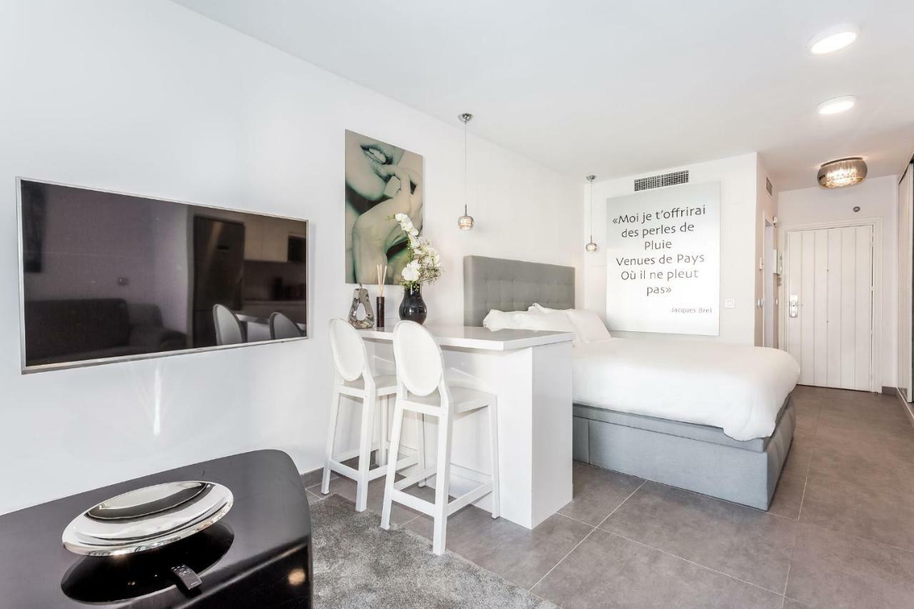 By Riva - Outstanding, Contemporary In Puerto Banus Gardens Appartement Marbella